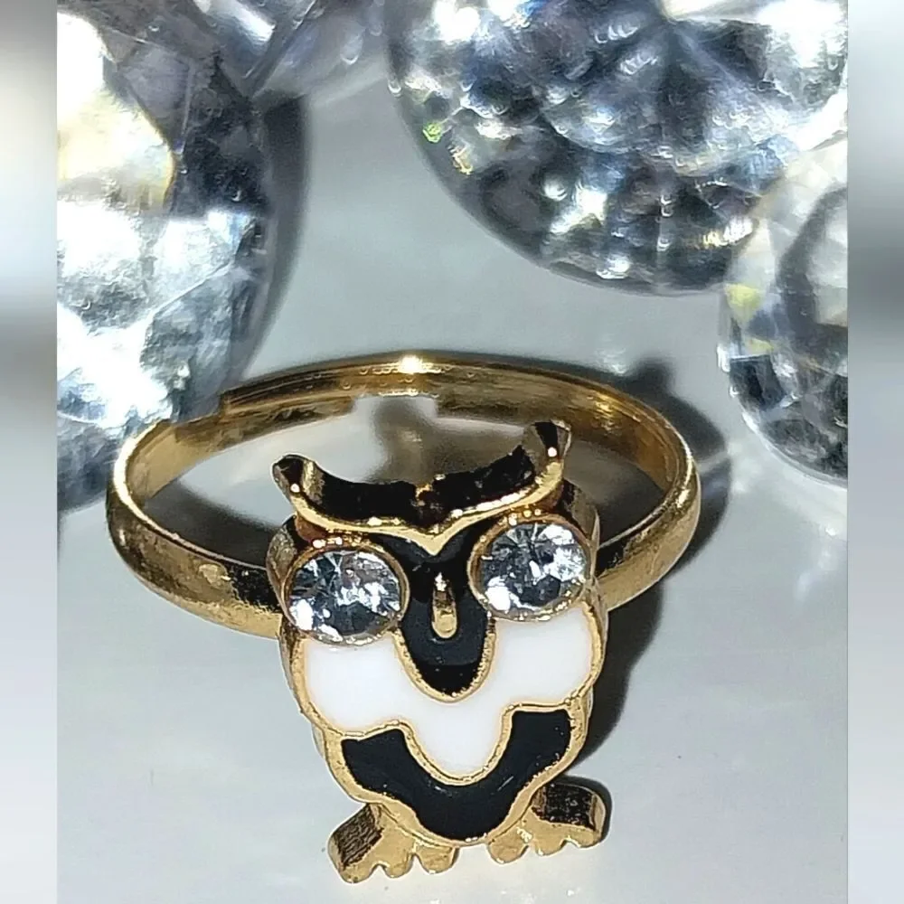 Super cute girls jeweled adjustable ring
